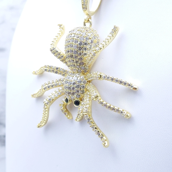 14K Gold Finish Spider + 20" Rope Chain - Picture 4 of 10